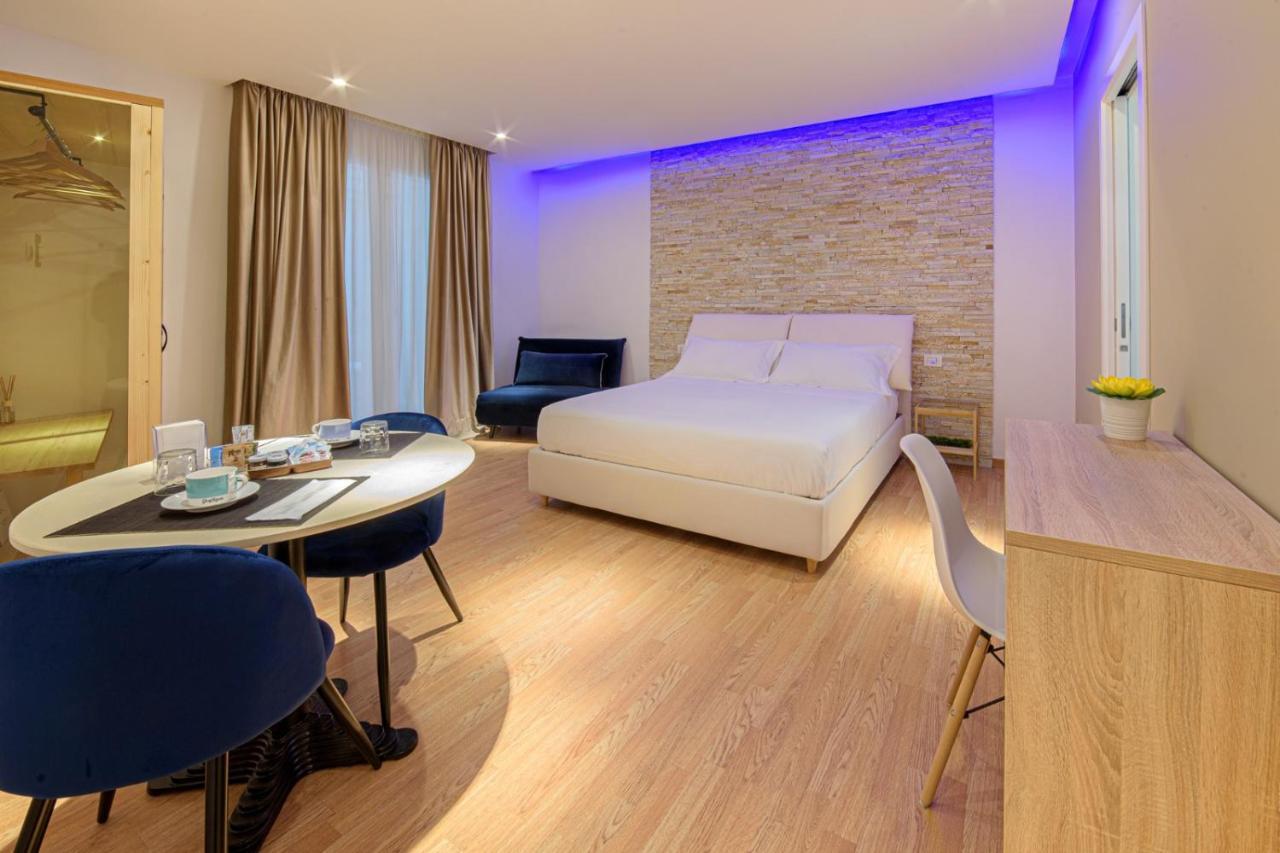 Aminta - Rooms&Wellness Andria Zewnętrze zdjęcie